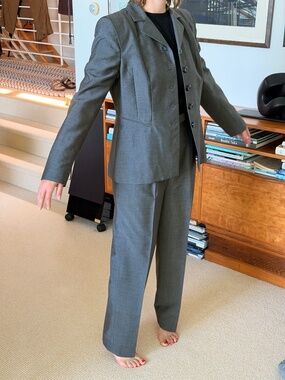 Carlisle Vintage Wool & Mohair Sharkskin Pantsuit Set - Gray - Size 8